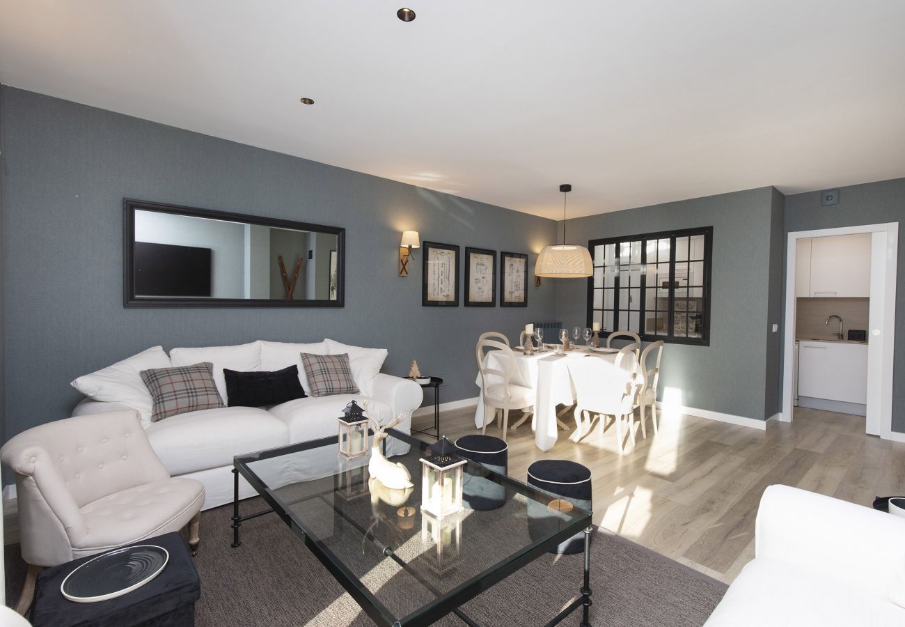 Apartamento en Panticosa - El Ciervo de Santa María by BeValle