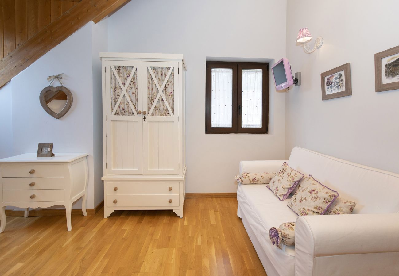 Apartamento en Panticosa - Refugio del Roble by BeValle