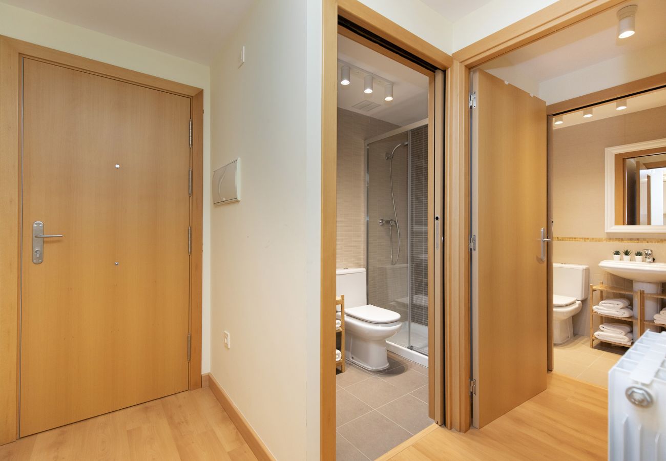 Apartamento en Escarrilla - TenaEsquí I by BeValle