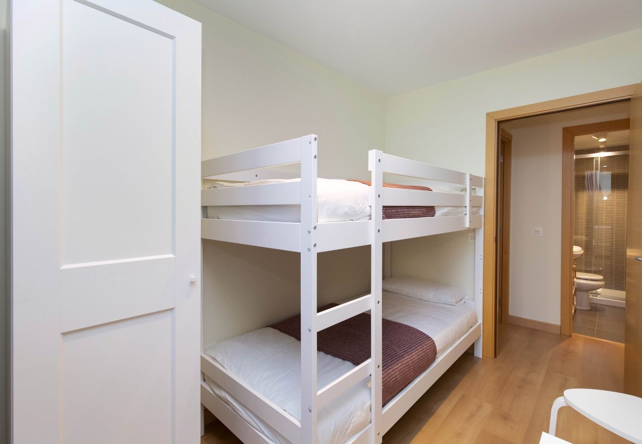 Apartamento en Escarrilla - TenaEsquí II by BeValle