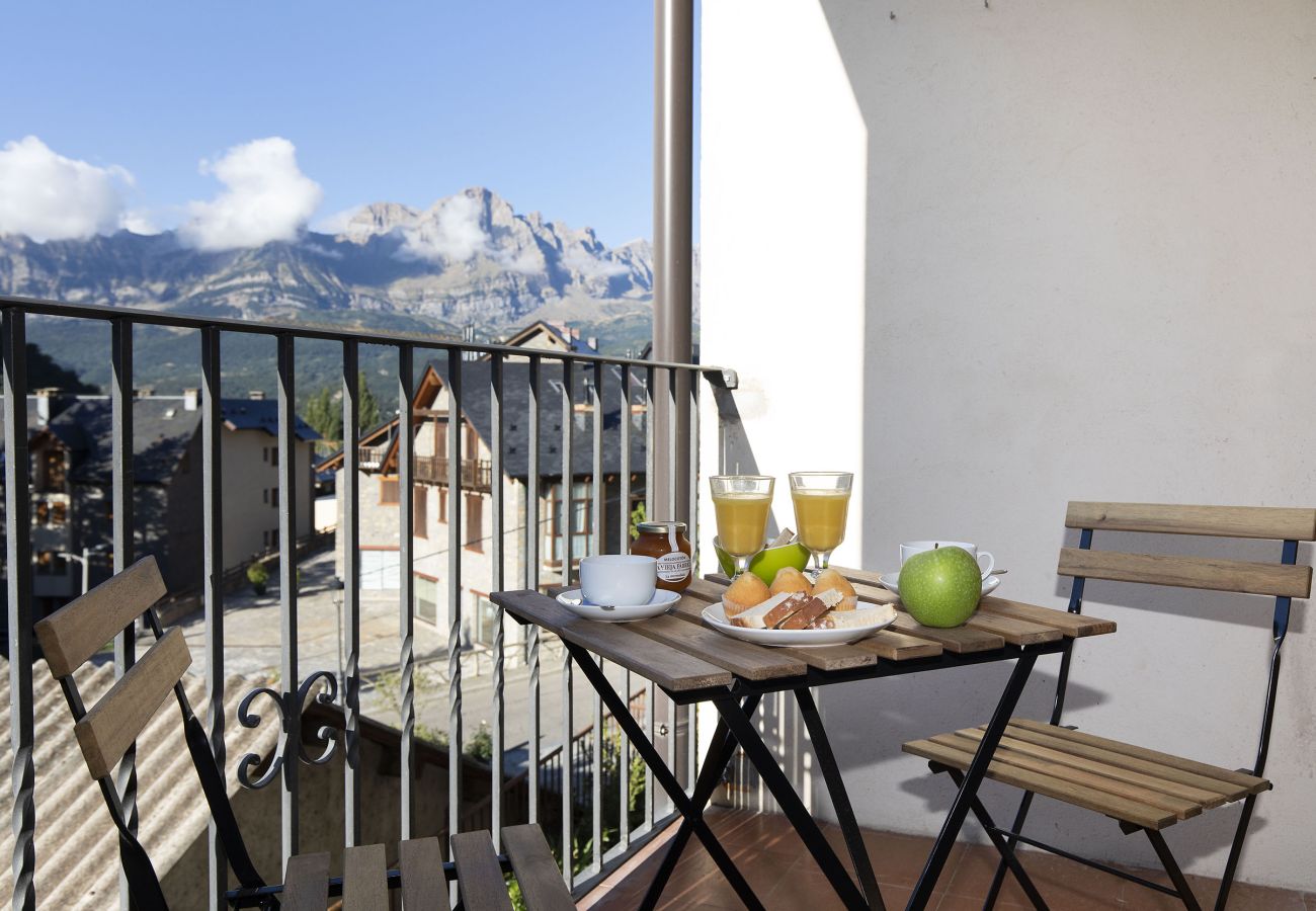 Apartamento en Panticosa - Casa Josephine by BeValle