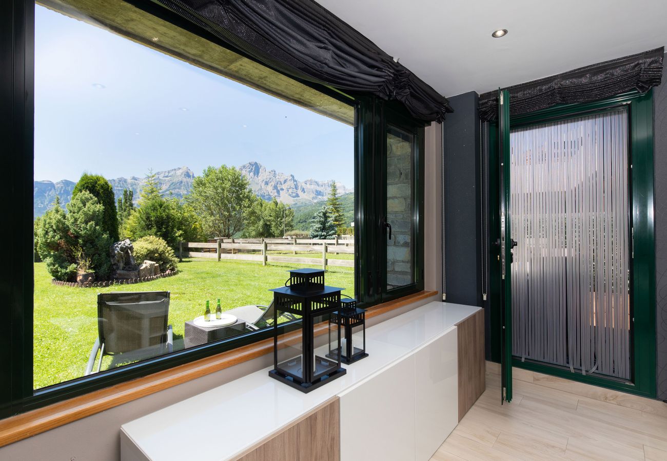 Apartamento en Panticosa - Jardin de Saras by BeValle