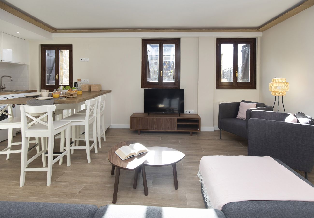 Apartamento en El Pueyo de Jaca - Casa Ikuspe by BeValle