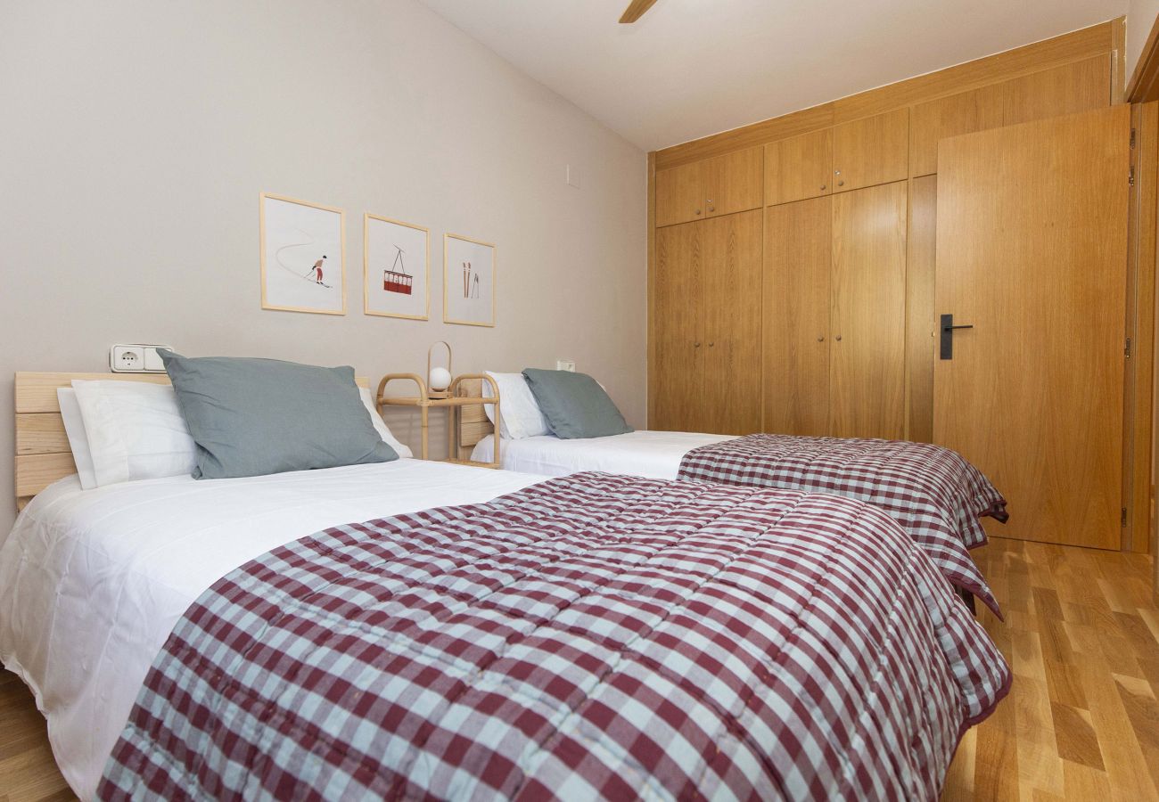 Apartamento en Escarrilla - Balaitus by BeValle