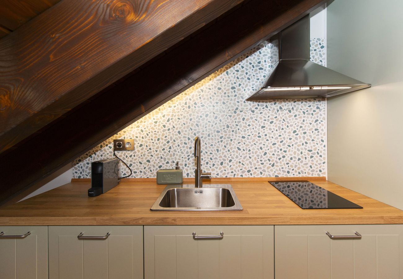 Apartamento en Escarrilla - La Buhardilla de Menta by BeValle