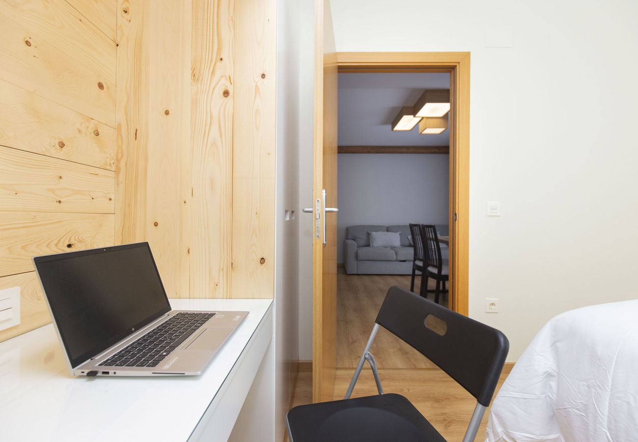 Apartamento en Escarrilla - Casa Atienza by BeValle