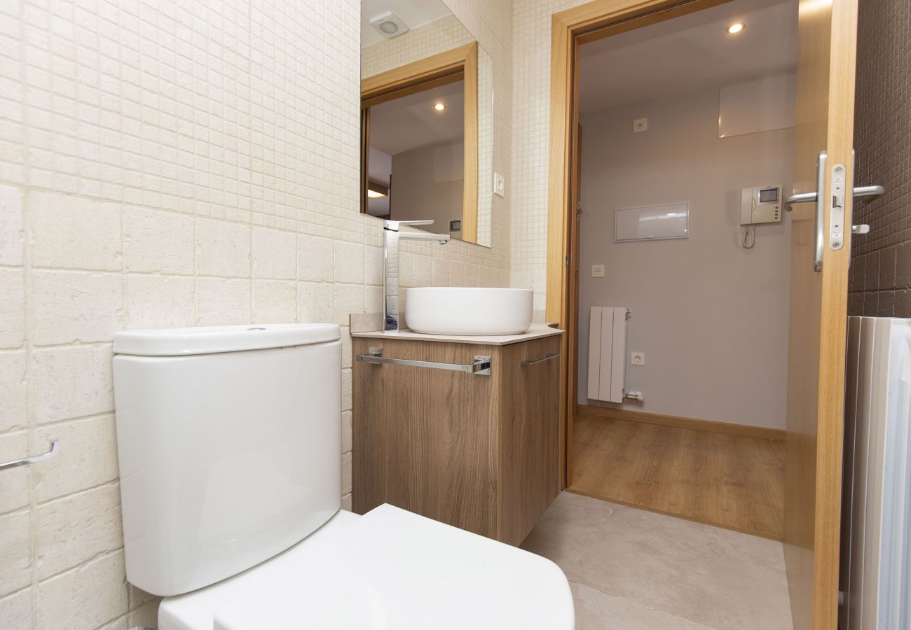 Apartamento en Escarrilla - Casa Atienza by BeValle