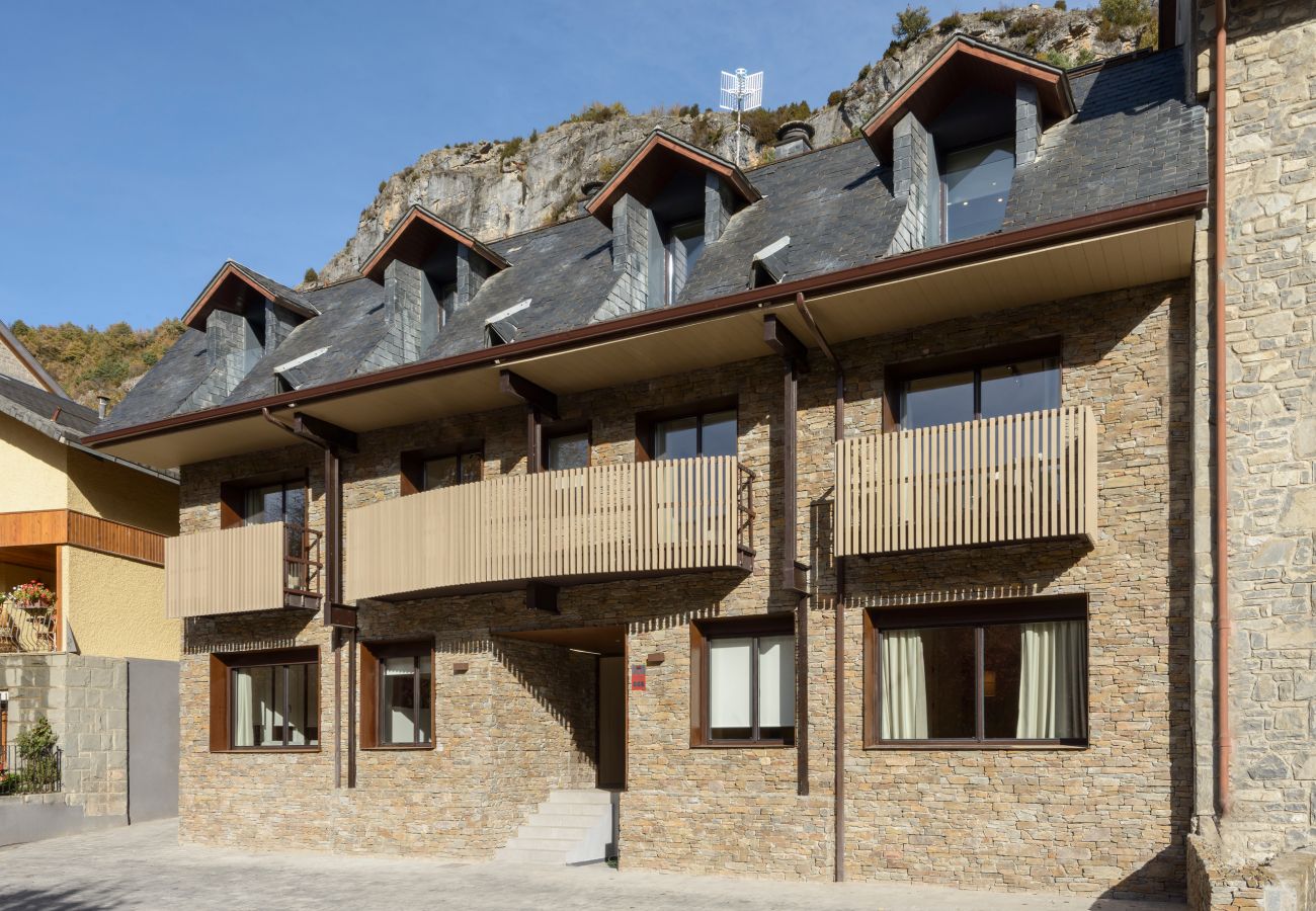 Apartment in Panticosa - CiMa Panticosa 2 A by BeValle