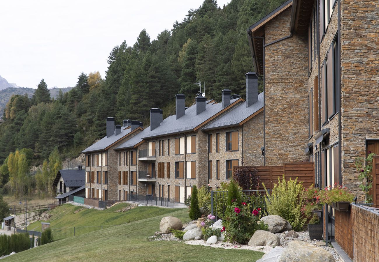 Apartment in Panticosa - Casa Pareja by BeValle