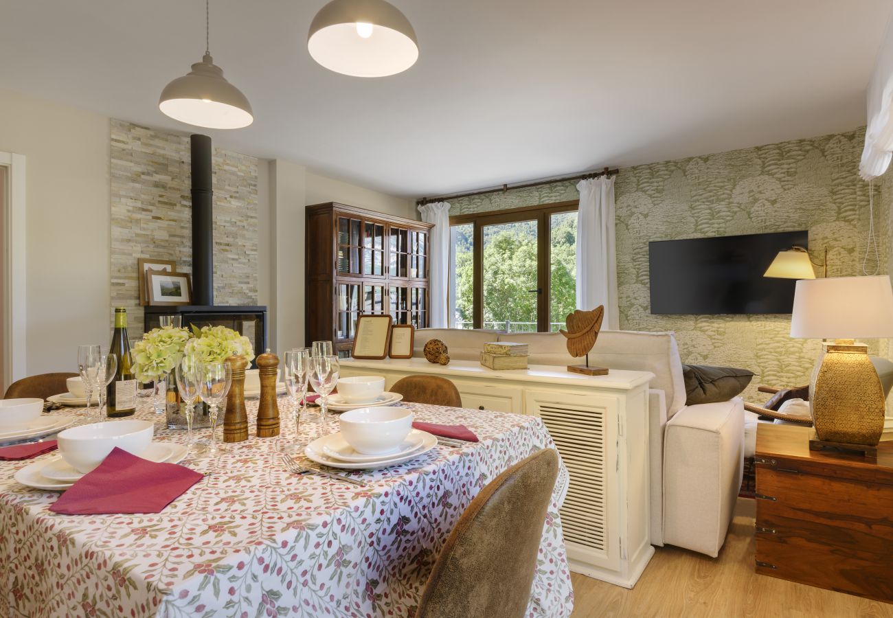 Apartment in Panticosa - El Rincón del Verde by BeValle
