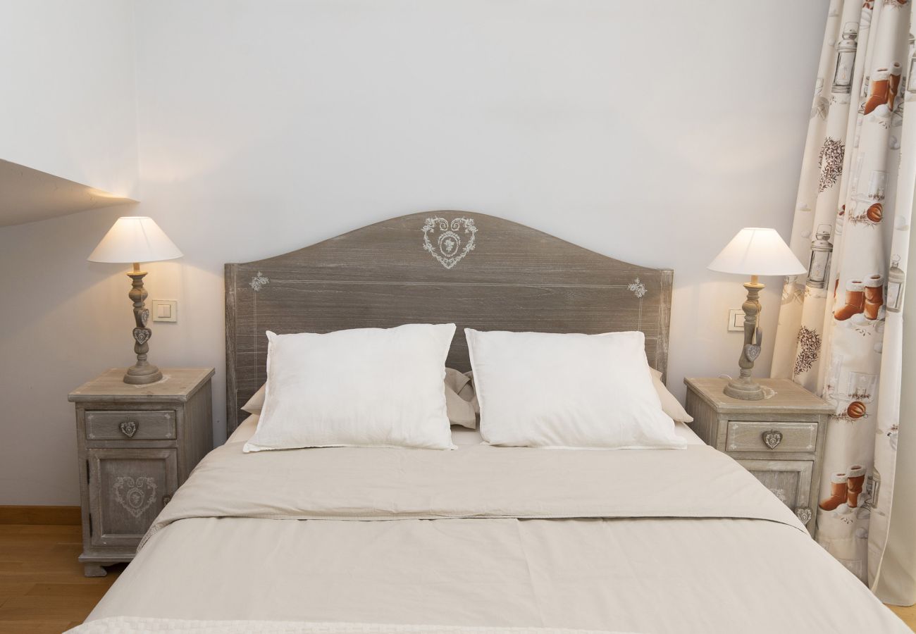Apartment in Panticosa - Refugio del Roble by BeValle