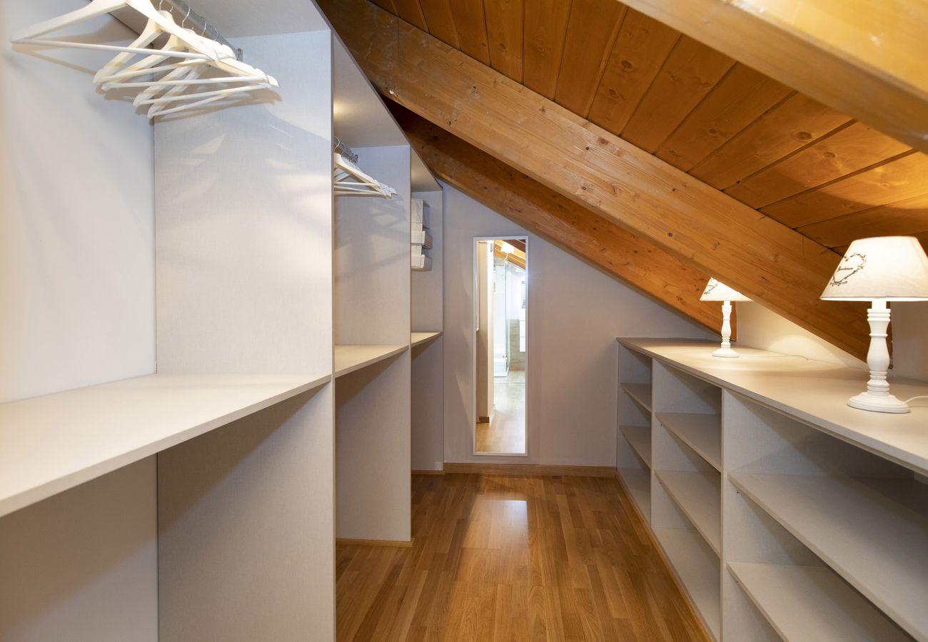 Apartment in Panticosa - Refugio del Roble by BeValle