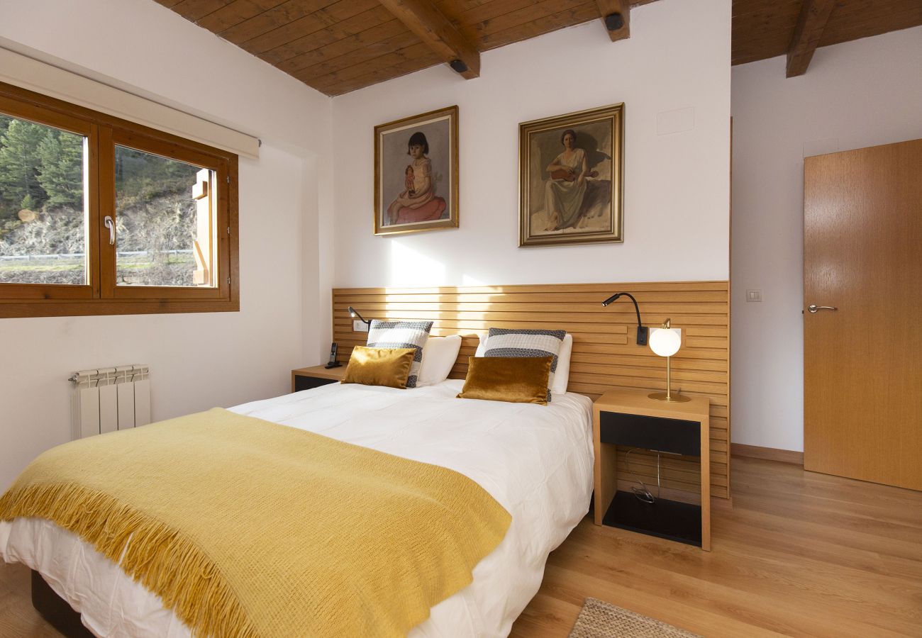 Terraced House in Panticosa - Casa Vity by BeValle