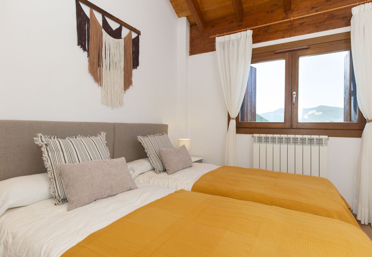 Apartment in Gavin - Aura de Gavín by BeValle