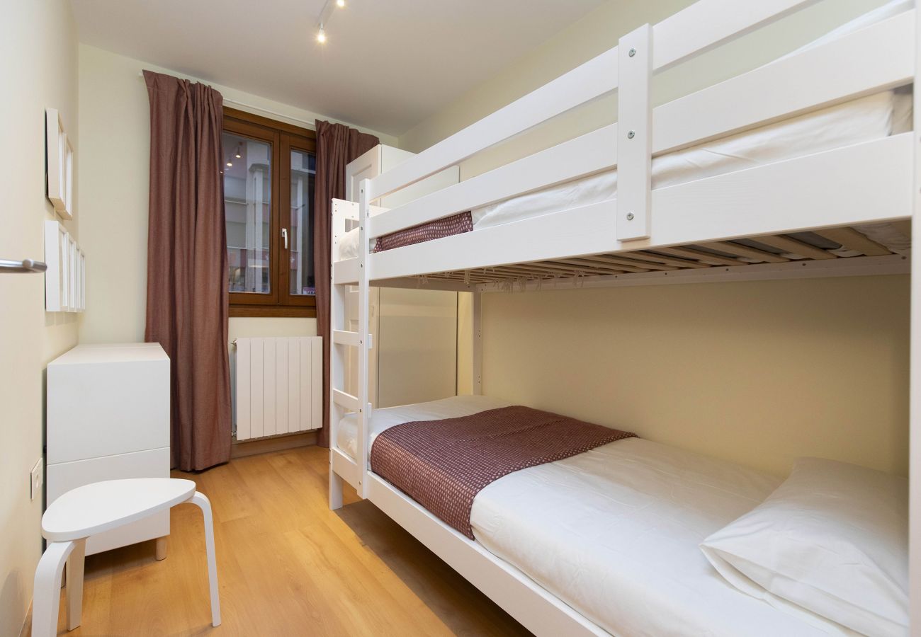 Apartment in Escarrilla - TenaEsquí II by BeValle