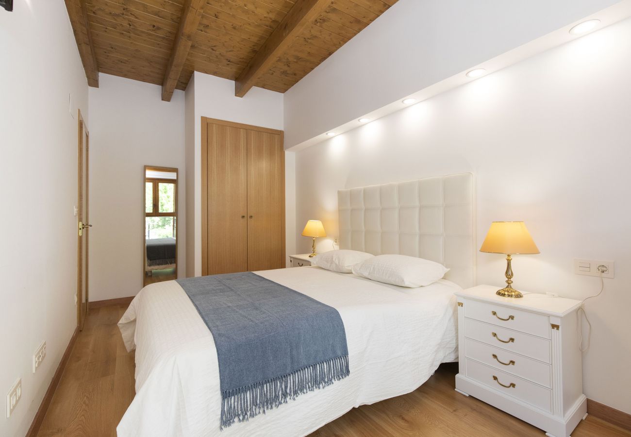 Apartment in Panticosa - Atico Mendia by BeValle