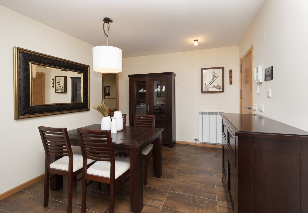 Apartment in Panticosa - Refugio del Valle by BeValle