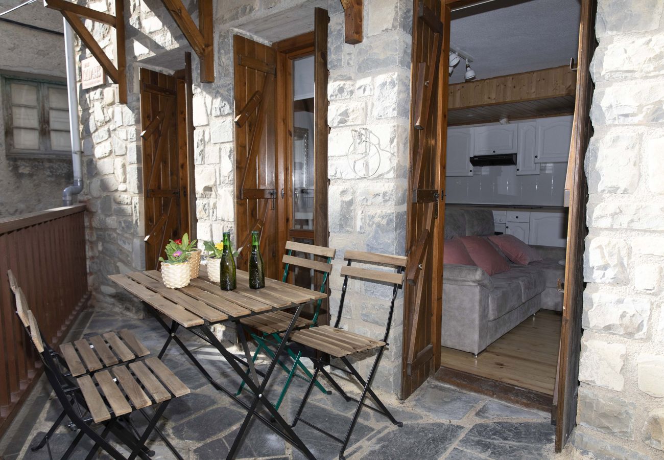 Charming private terrace in El Pueyo de Jaca.