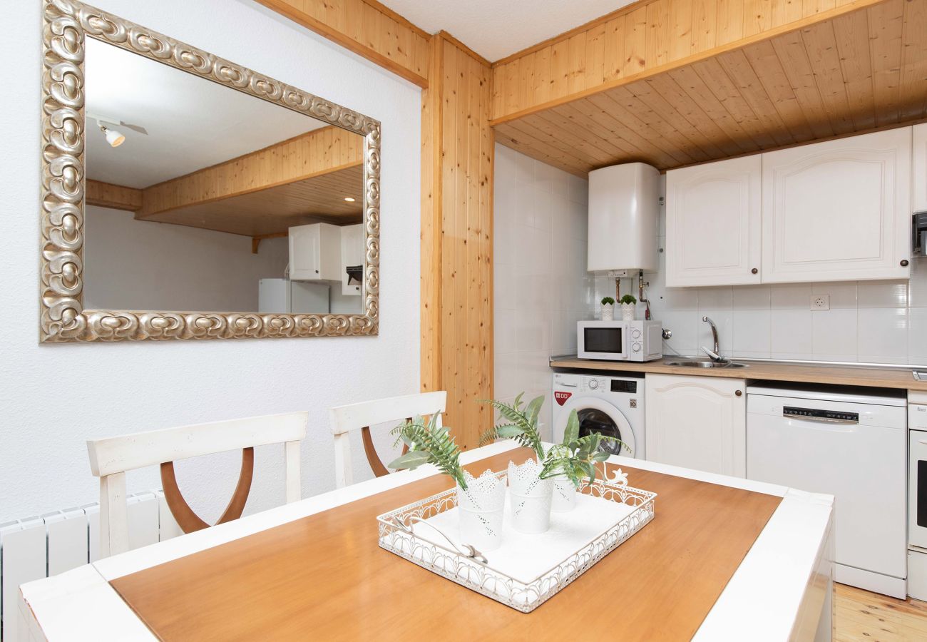 Apartment in El Pueyo de Jaca - Casa Daniella by BeValle
