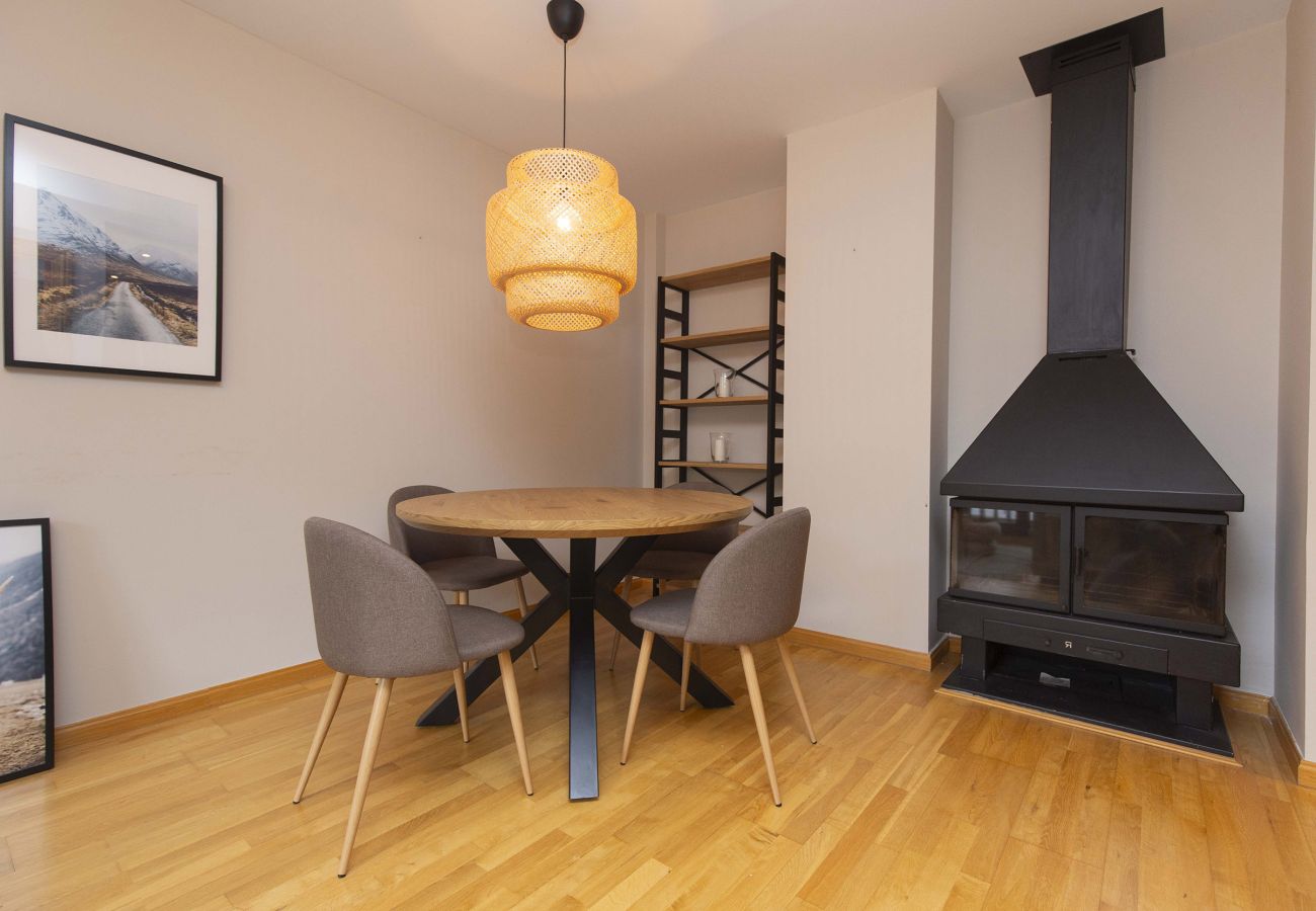 Apartment in El Pueyo de Jaca - Casa Lluna by BeValle