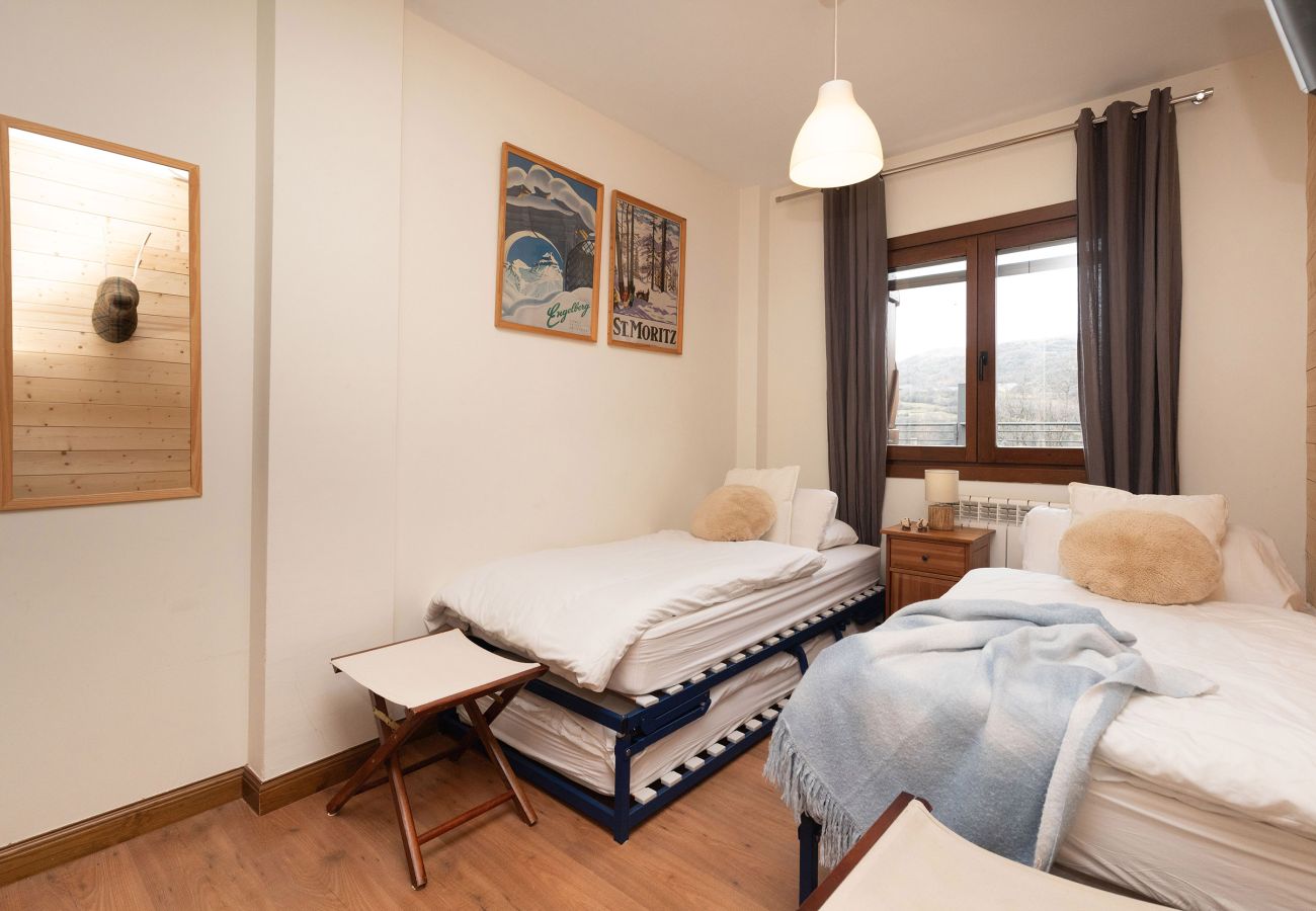 Apartment in Panticosa - El Mirador by BeValle