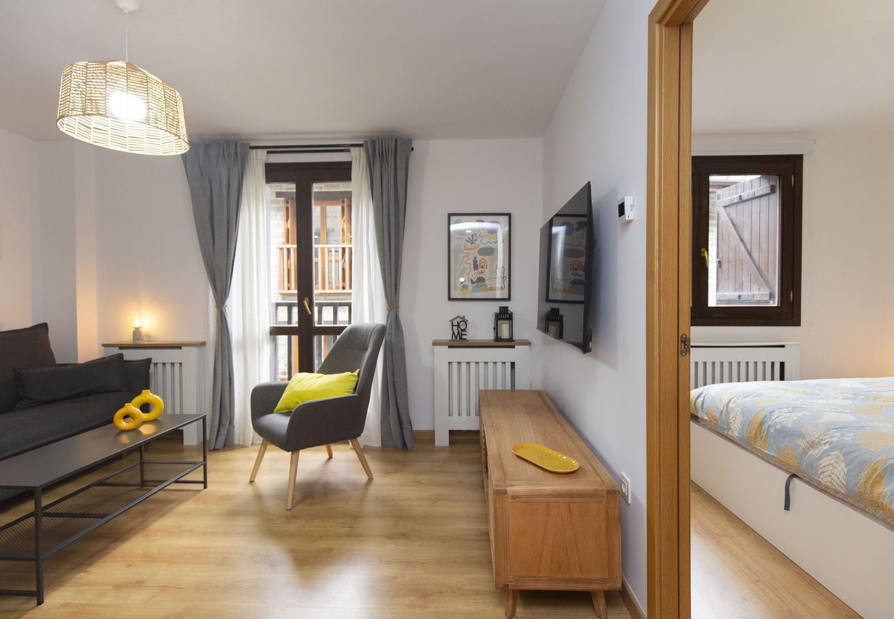 Apartment in Escarrilla - Casa Real by BeValle