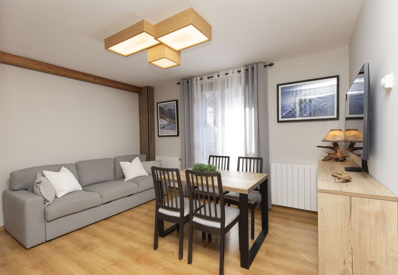 Apartment in Escarrilla - Casa Lite by BeValle
