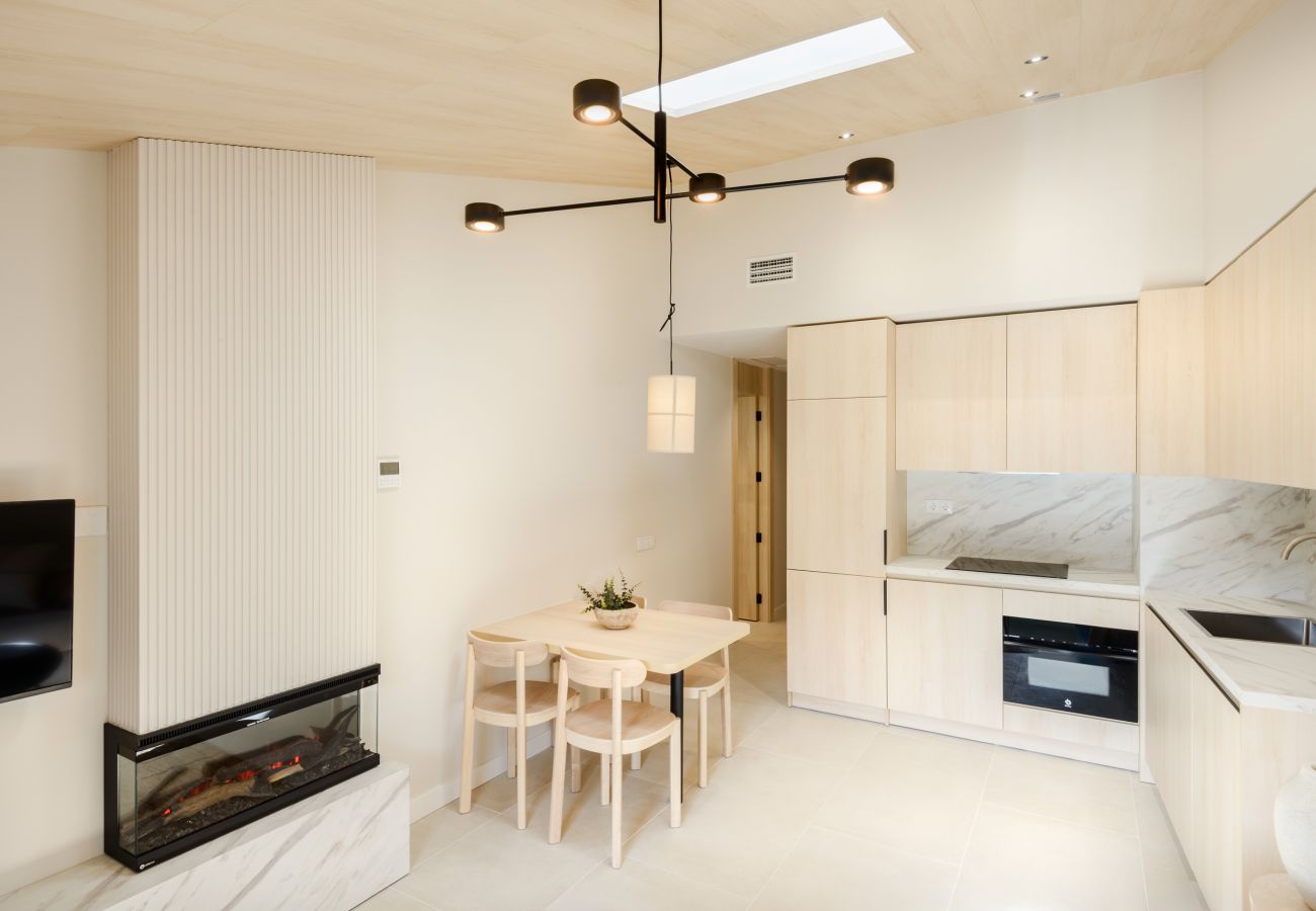 Cuisine entièrement équipée dans un appartement de vacances à Panticosa.
